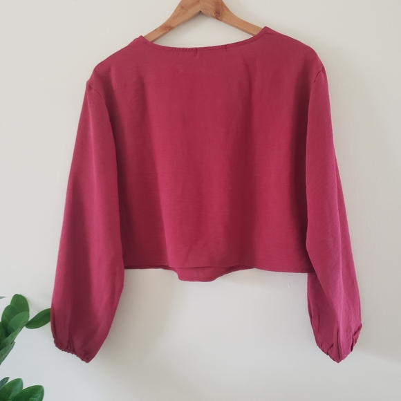 RoyLamp BNWT Cropped Long Sleeve Blouse - S - Picture 7 of 11